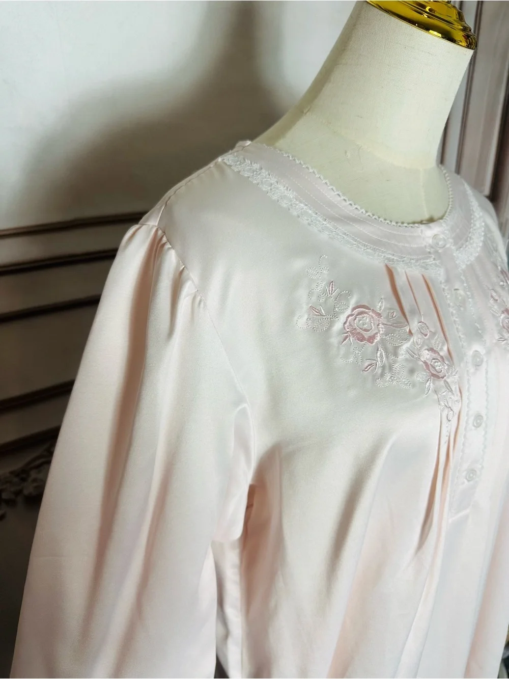 Miss Elaine Pale Pink Long Sleeve Nightgown with Floral Embroidery